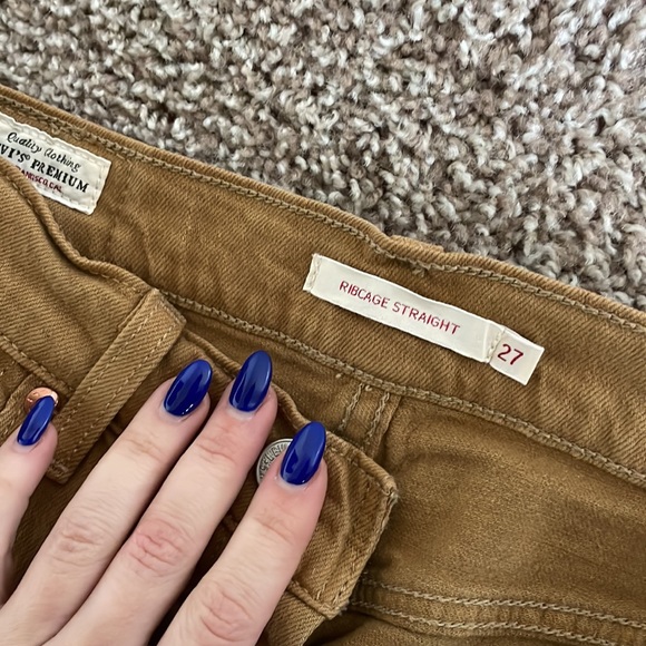 Levi’s Ribcage Straight Mustard Denim - Picture 2 of 3